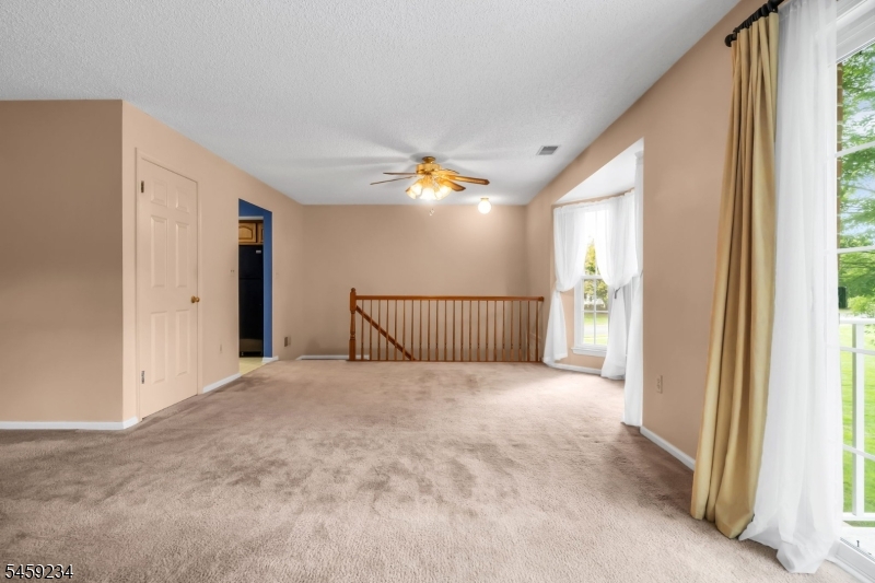 709 Dunn Cir Property Photo 6