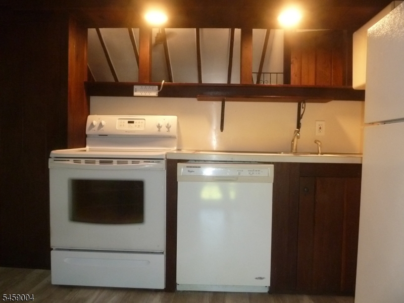 89 Asbury Rd Property Photo 8