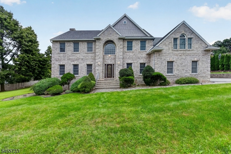 24 Pine Brook Rd Property Photo 1