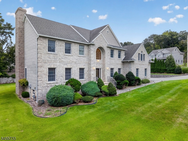 24 Pine Brook Rd Property Photo 2