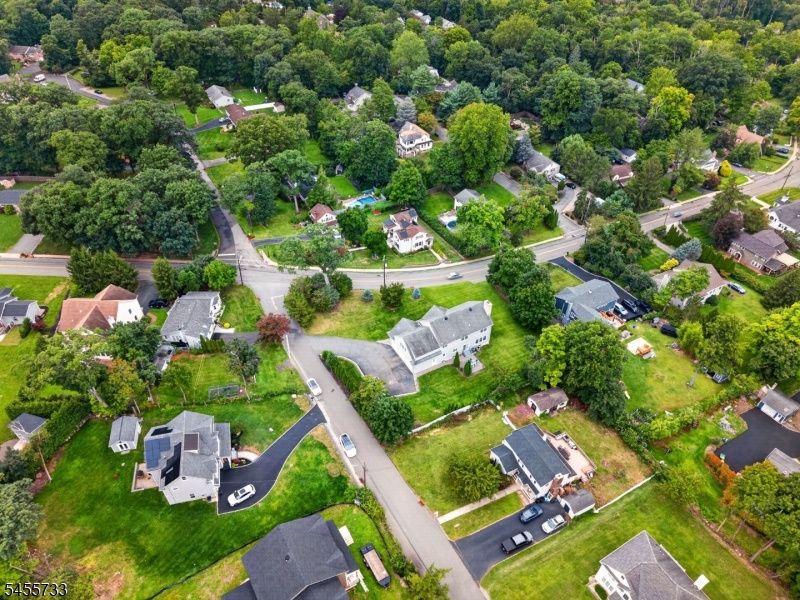 24 Pine Brook Rd Property Photo 5