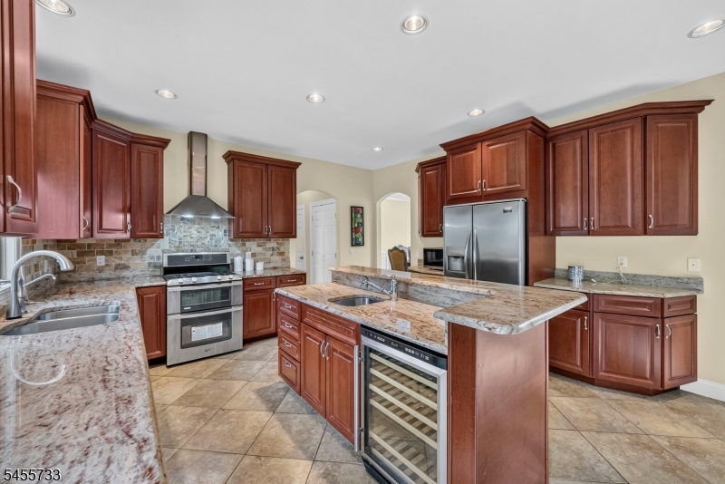 24 Pine Brook Rd Property Photo 9