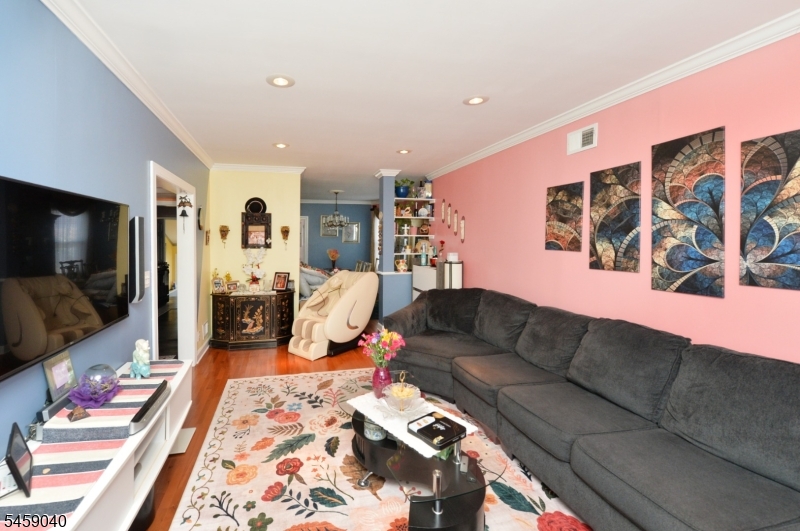 61 Bergen Ave Property Photo 5