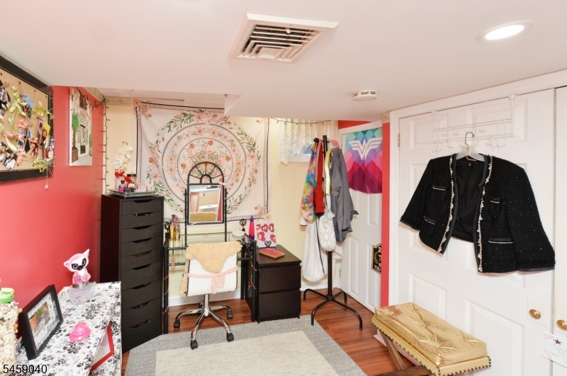 61 Bergen Ave Property Photo 19