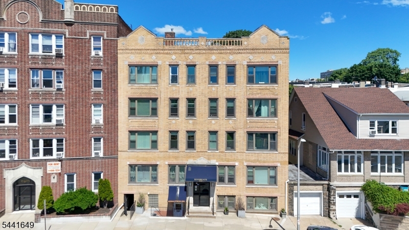 6405 Jfk Blvd E B1 Property Photo 12