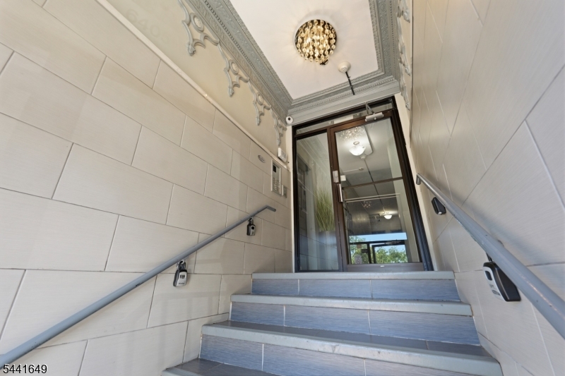 6405 Jfk Blvd E B1 Property Photo 13