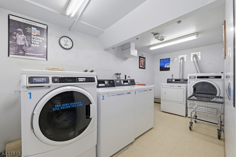 6405 Jfk Blvd E B1 Property Photo 14