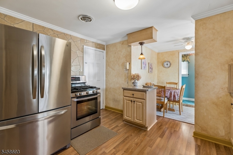 25 Swan Rd Property Photo 6