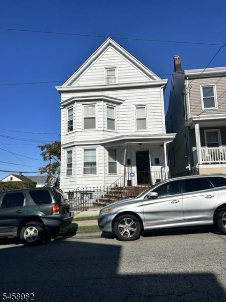108 Nagle St Property Photo 2