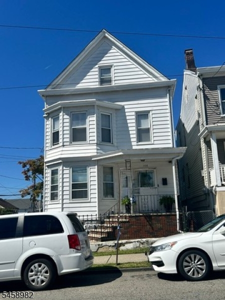 108 Nagle St Property Photo 3