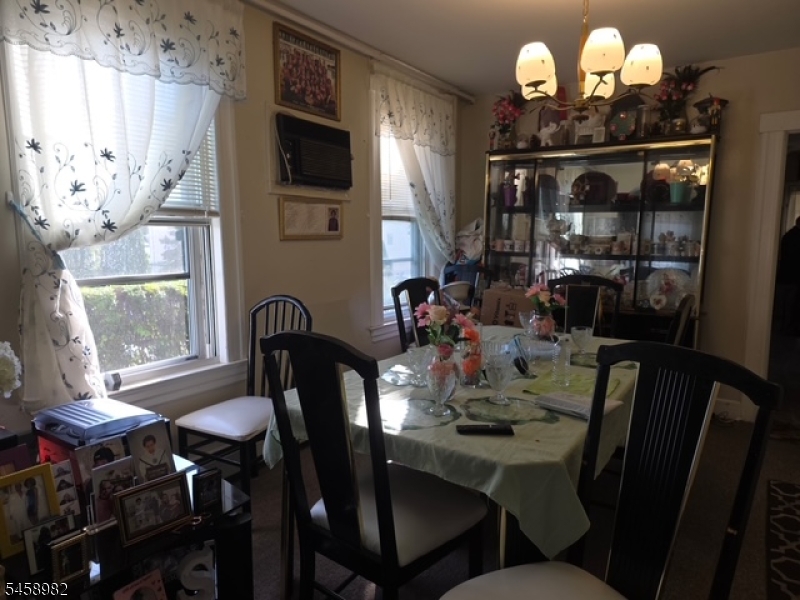 108 Nagle St Property Photo 11