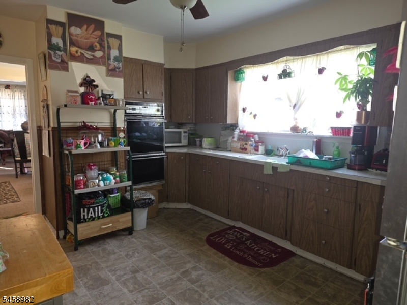 108 Nagle St Property Photo 14