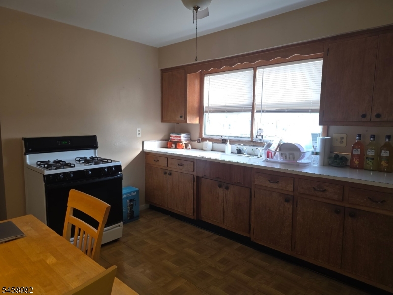 108 Nagle St Property Photo 22