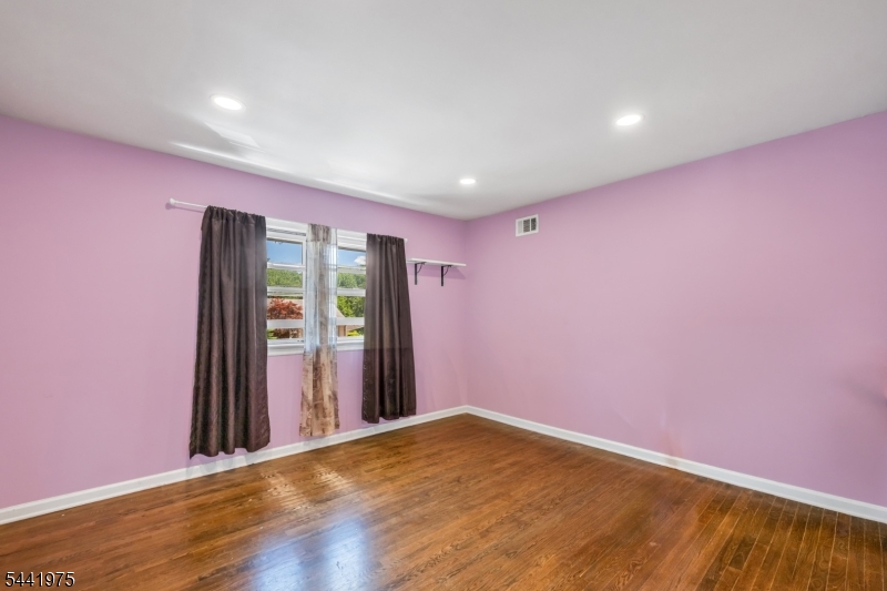 101 Pinecrest Ter Property Photo 14