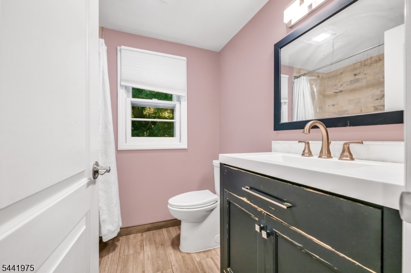 101 Pinecrest Ter Property Photo 24