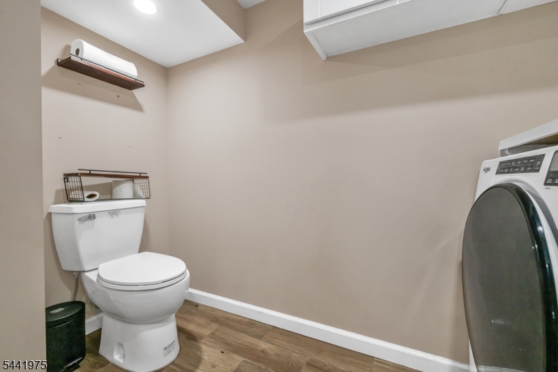101 Pinecrest Ter Property Photo 28