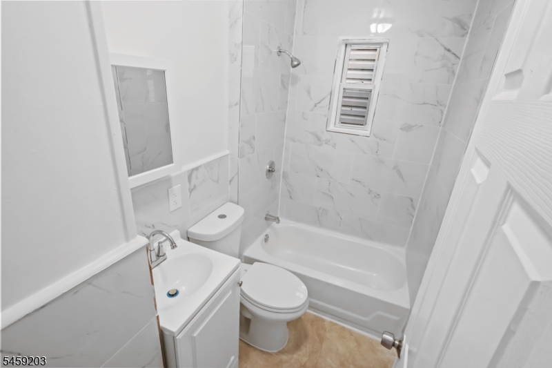 27 Triton Ter Property Photo 6