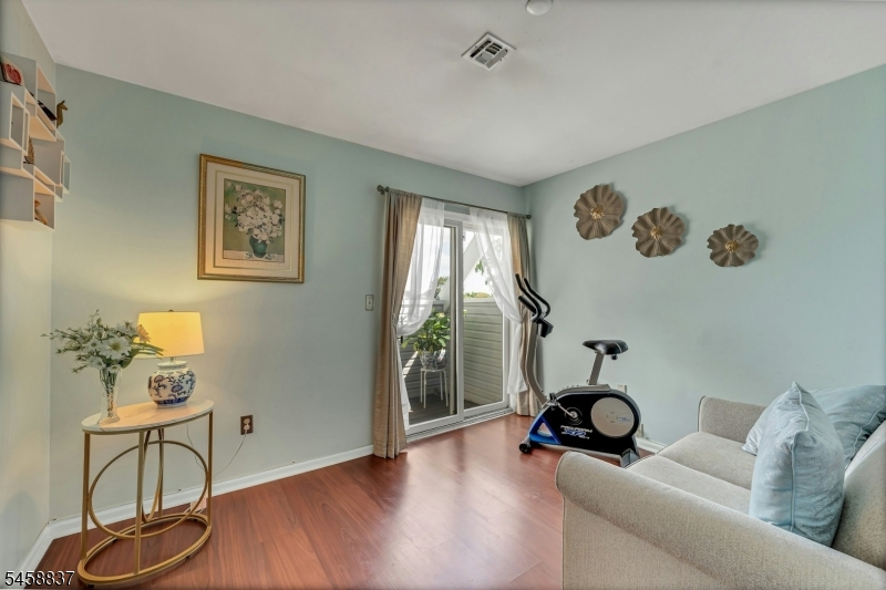 142 Main Ave 2-c Property Photo 15