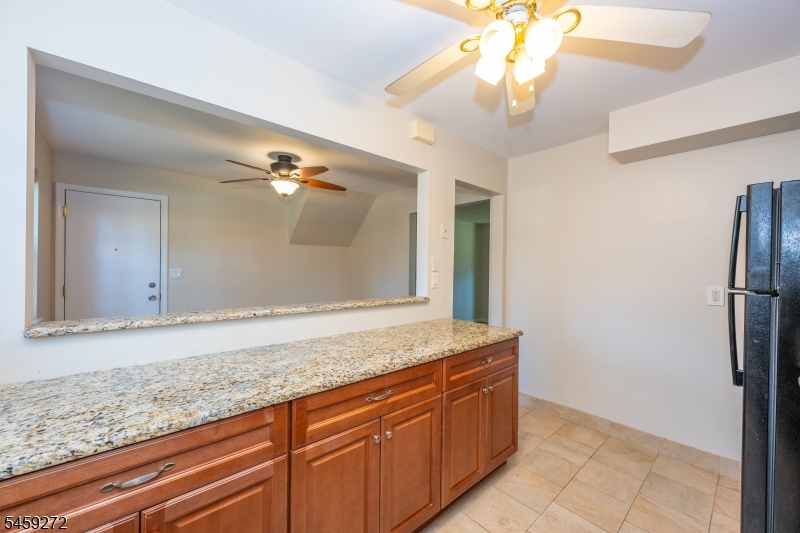 1301 Valley Rd A Property Photo 12