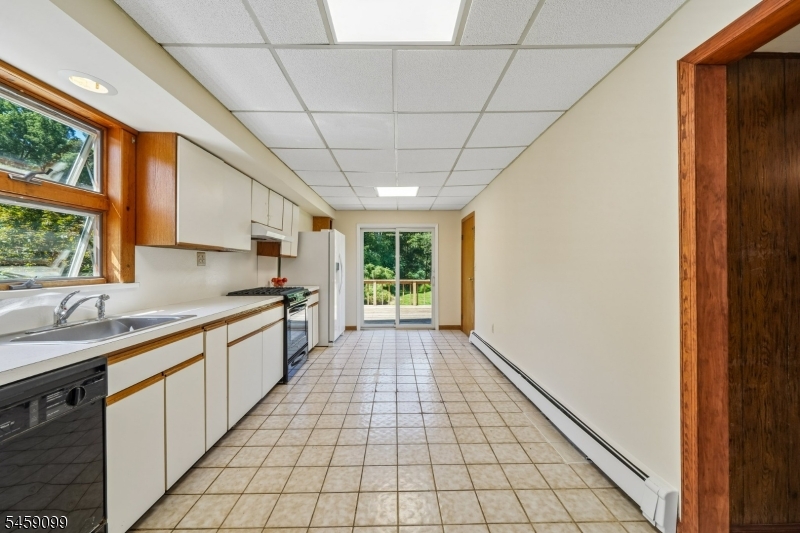 327 Saint Cloud Ave Property Photo 11