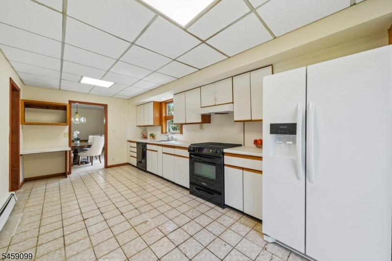 327 Saint Cloud Ave Property Photo 12