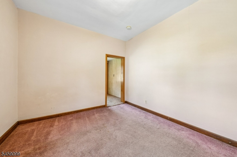 327 Saint Cloud Ave Property Photo 16
