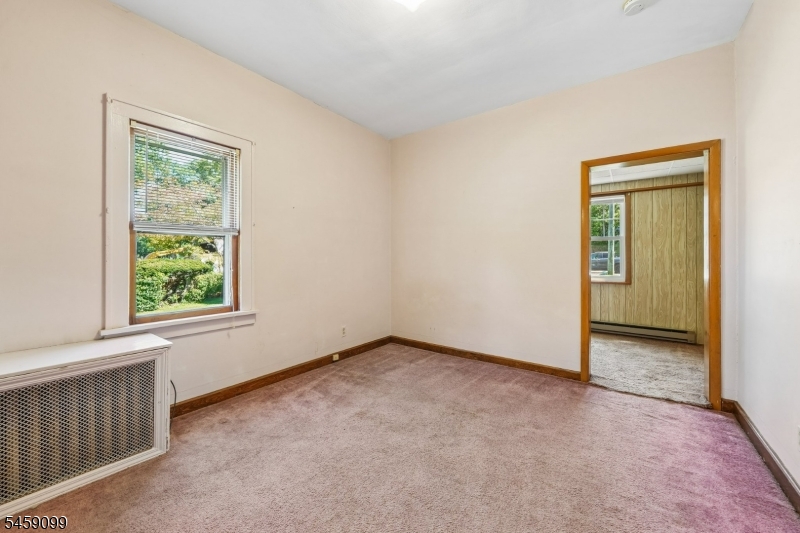 327 Saint Cloud Ave Property Photo 17