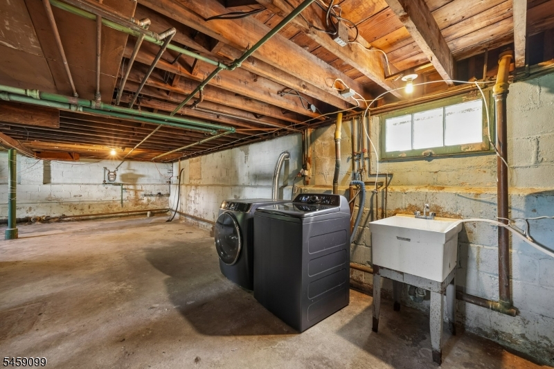 327 Saint Cloud Ave Property Photo 30