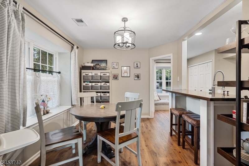 40 Roxbury Ct A Property Photo 11