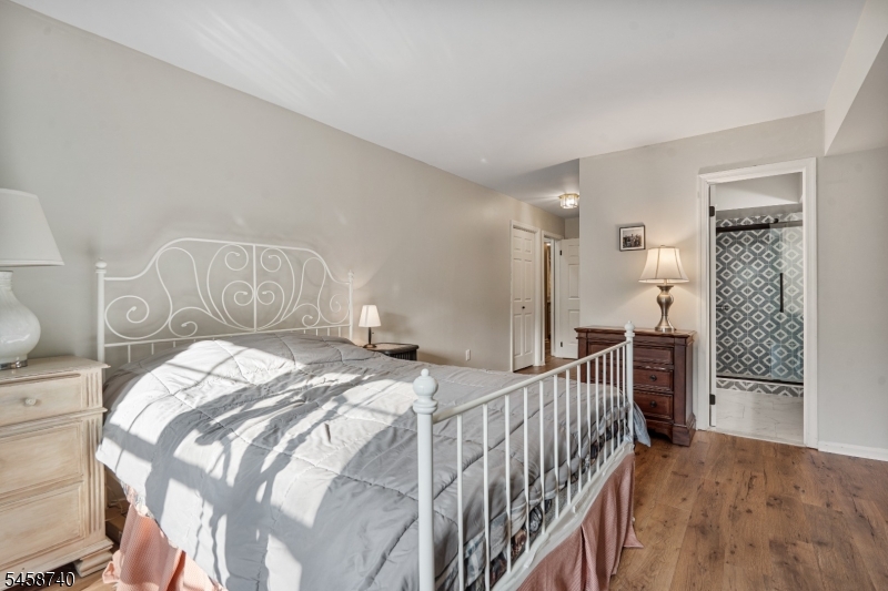 40 Roxbury Ct A Property Photo 14