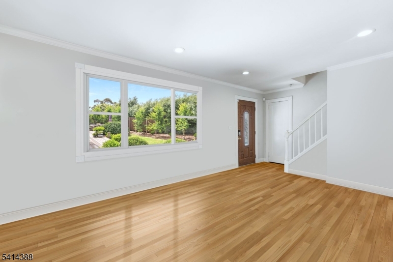95 Cedar Ave Property Photo 6