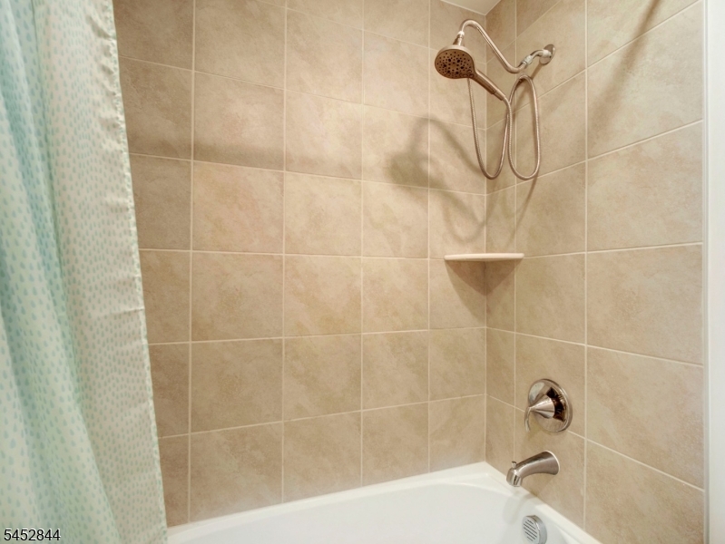 8 Dahlia Dr Property Photo 18