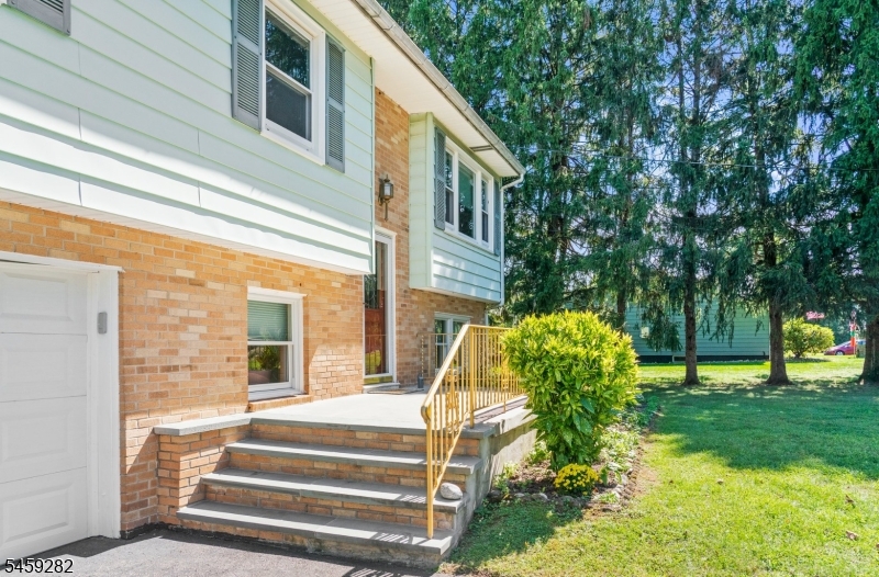 17 Ridge Rd Property Photo 3