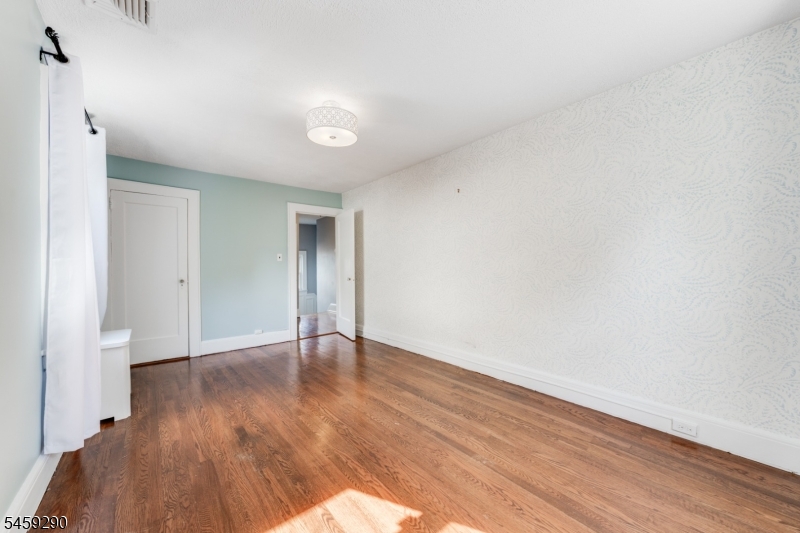 47 Fairmount Ter Property Photo 28