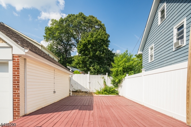 47 Fairmount Ter Property Photo 36