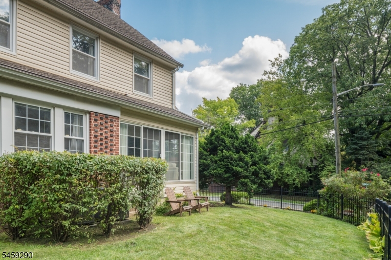 47 Fairmount Ter Property Photo 39