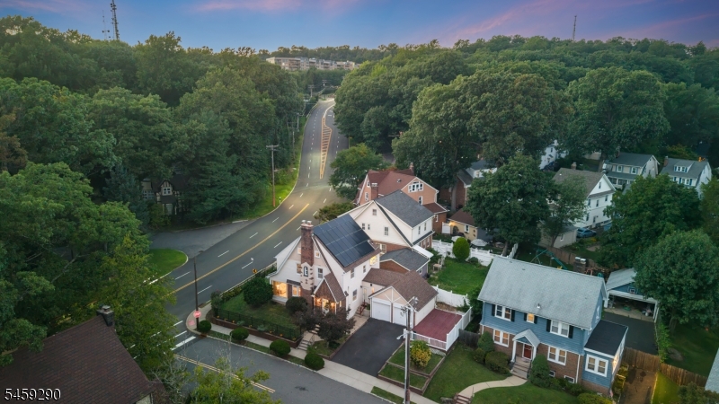 47 Fairmount Ter Property Photo 47