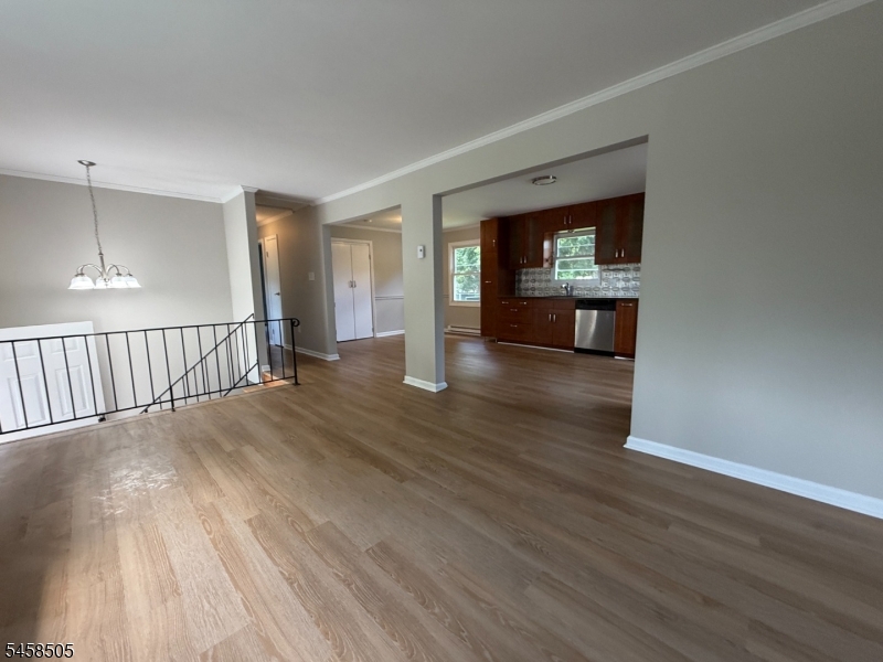 14 Orchard St Property Photo 3