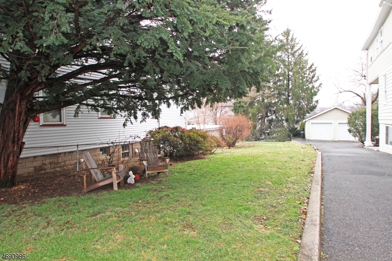43 Walnut St 1 Property Photo 6