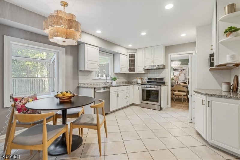 21 Symor Dr Property Photo 11