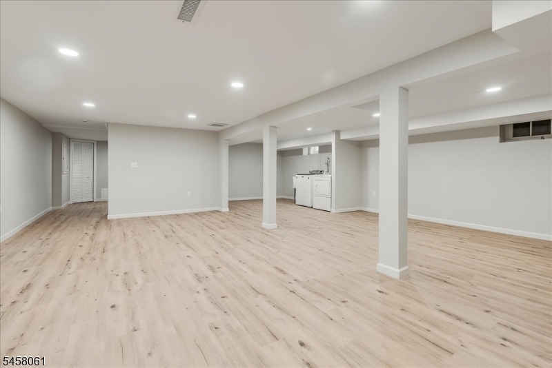 21 Symor Dr Property Photo 28