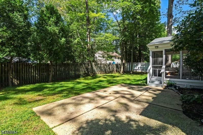 21 Symor Dr Property Photo 30