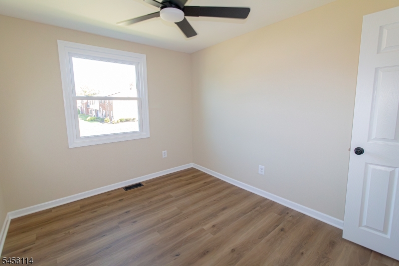 176 Rockland Dr Property Photo 33