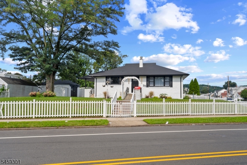 51 Totowa Ave Property Photo 2