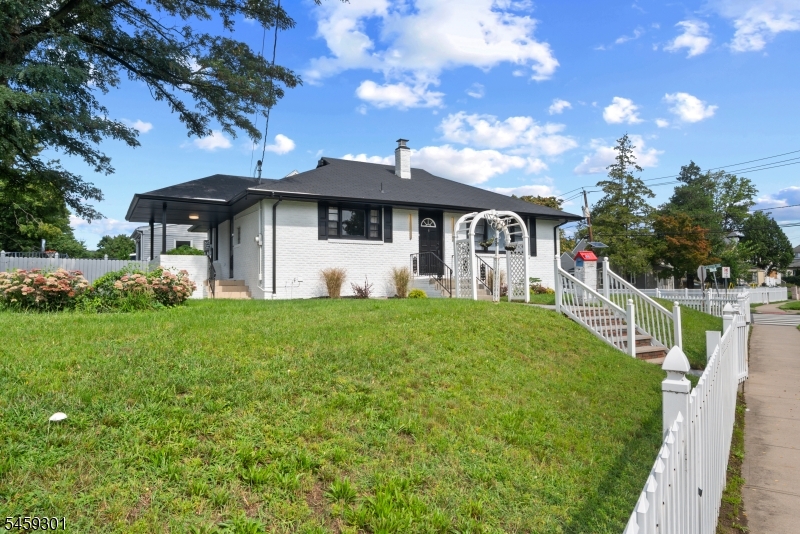 51 Totowa Ave Property Photo 5