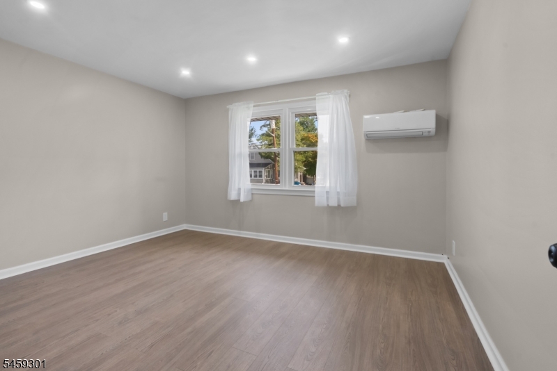 51 Totowa Ave Property Photo 7