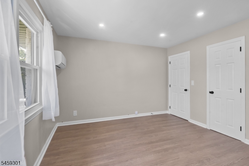 51 Totowa Ave Property Photo 8