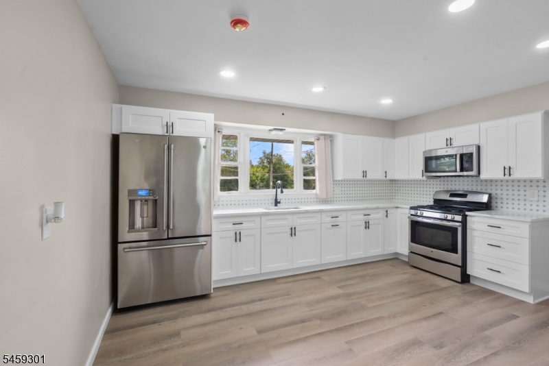 51 Totowa Ave Property Photo 13
