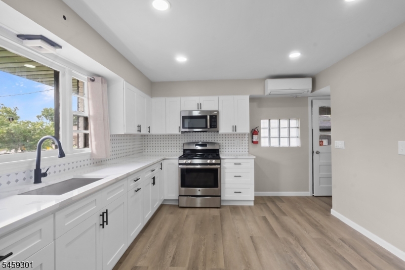 51 Totowa Ave Property Photo 18