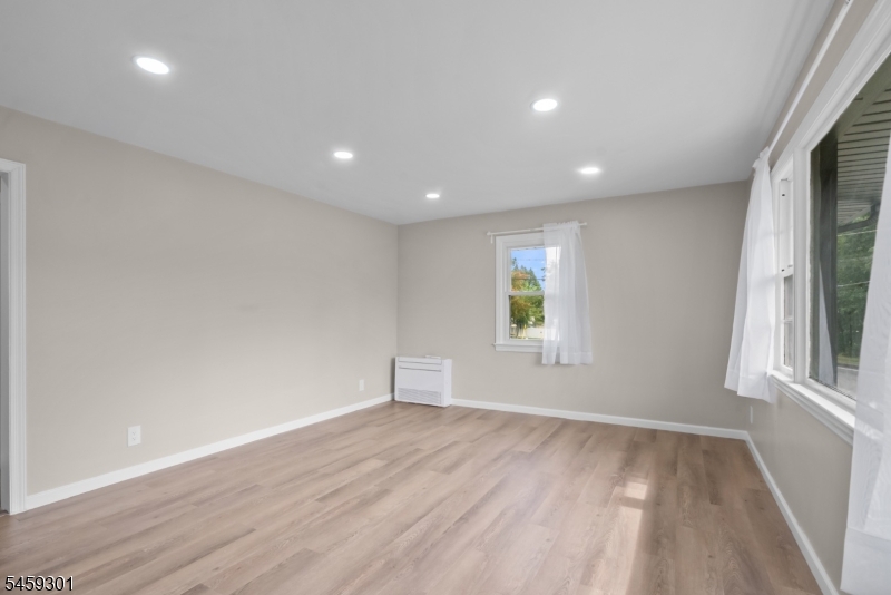51 Totowa Ave Property Photo 21